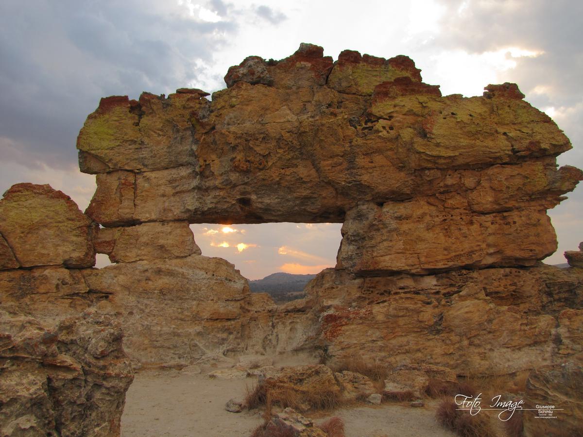 Isalo Rock Lodge Ranohira Εξωτερικό φωτογραφία